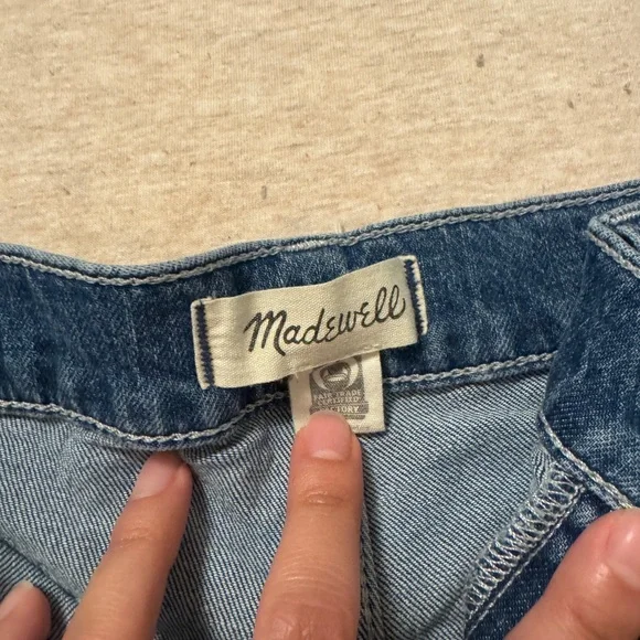 Madewell High Waist Denim Shorts in Dark Blue - Picture 4 of 7